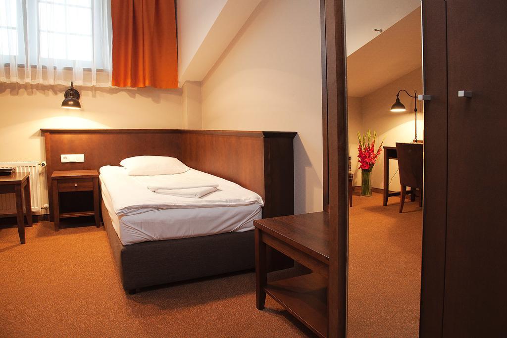 Hotel Biesiada Bogucin  Rom bilde