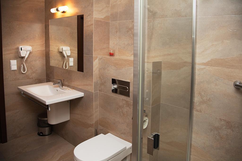 Hotel Biesiada Bogucin  Rom bilde